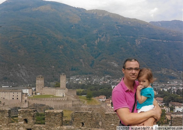 Castillo Castelgrande - visto desde castillo de Montebello
Castillo Castelgrande - visto desde castillo de Montebello
