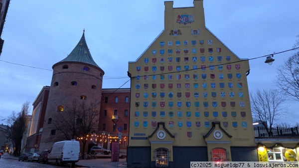 Mural de los Escudos - Riga
Mural de los Escudos - Riga
