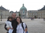 Palacio Real Amalienborg y la Iglesia de mármol al fondo