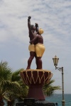Escultura en memoria de la esclavitud