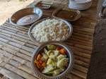 Almuerzo tradicional senegalés