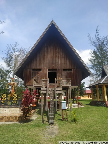 27 de julio. Comienzo de la odisea a Raja Ampat - Indonesia - Borneo, Papúa y Java central (4)