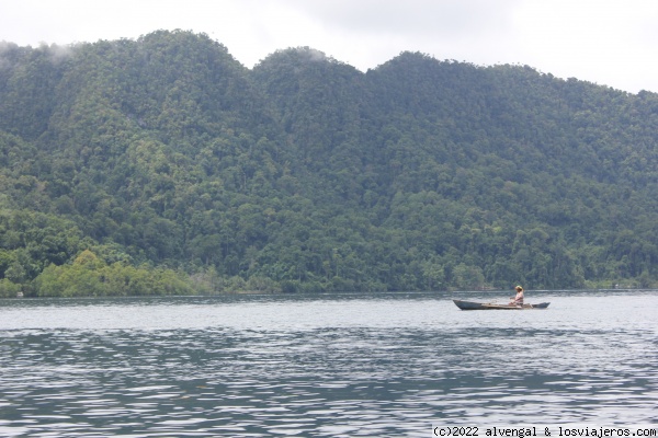 3 de agosto. Kali Biru (Blue river) - Indonesia - Borneo, Papúa y Java central (1)