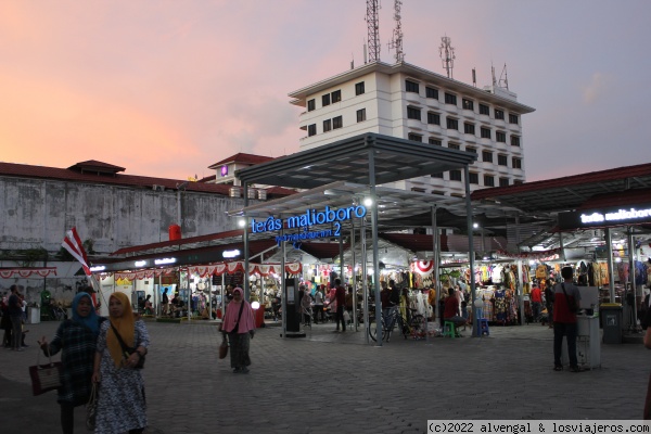 6 de agosto. Prambanan - Indonesia - Borneo, Papúa y Java central (5)