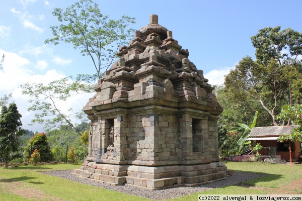 8 y 9 de agosto. Candi Selogriyo y llegada a Semarang - Indonesia - Borneo, Papúa y Java central (3)