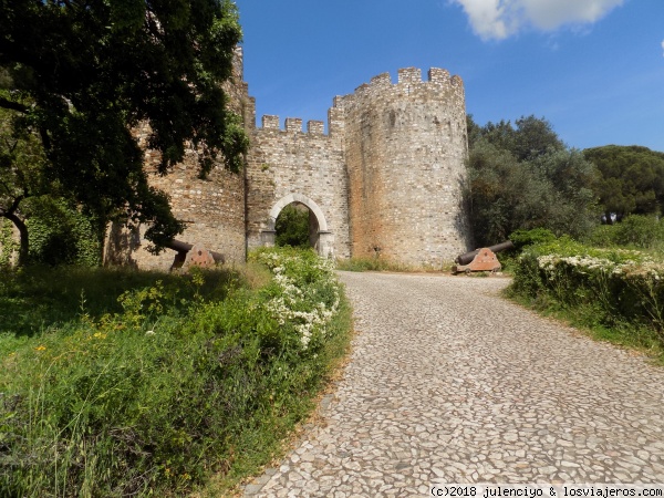Castillo de Vila Viçosa
Puerta y muralla del castillo de Vila Viçosa
