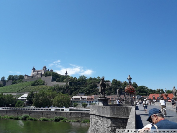 Alte brucke
Vistas de la fortaleza Marienberg desde el Alte brucke
