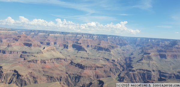 Gran cañon del colorado.
Me impresiono bastante ver la cantidad de terreno interminable de cañón una gran belleza a la que siempre digo que podría ser maravillas del mundo lo que la naturaleza va marcando con el paso de los años es brutal,lo recomiendo y  si volviera de nuevo haría una ruta por debajo andando.
