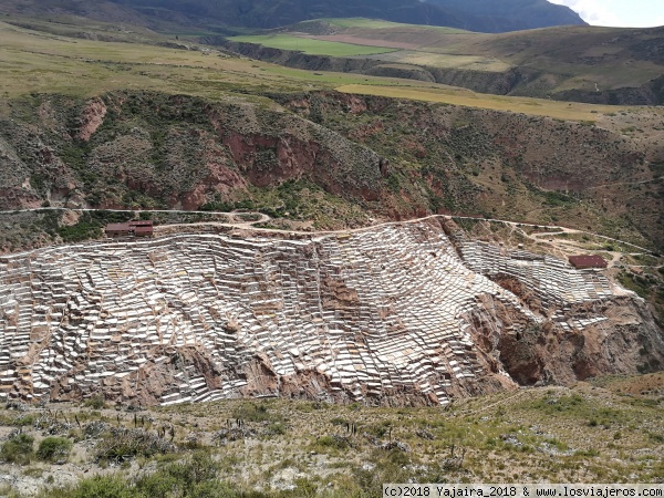 Salineras de Maras Moray (Cusco)
Vista de las Salineras de Maras Moray desde lo alto del valle.
