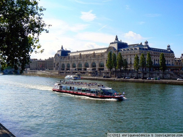 Museo de Orsay desde la orilla contraria del Sena
Lugar de vista imprescindible para los amantes de la pintura, particularmente del impresionismo
