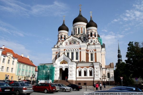 Tallinn, Estonia. Catedral de Alexander Nevsky en la colina de Toompea.
Colocada en el centro de la colina de Toompea por los rusos, después de la independencia del país se escucharon voces que querían derribarla.
