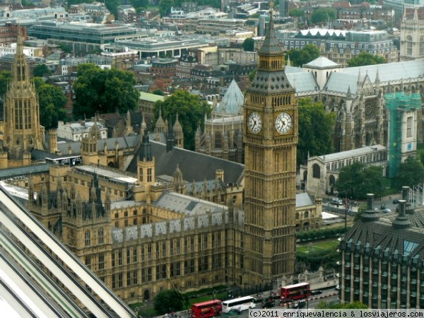 Otra vista de Las Casas del Parlamentto desde el London Eye
El recorrido en la noria dura aproximadamente media hora y las vistas son fantásticas. Puedes ver todo Londres
