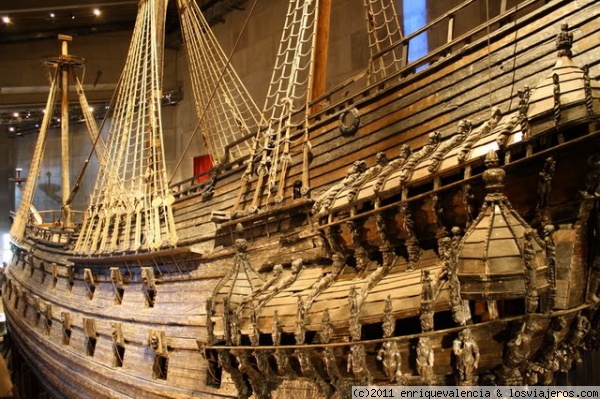 El Vasa
Navio hundido hace mas de 300 años y que se consiguió reflotar al final del siglo pasado. Es el motivo del museo del mismo nombre en Estocolmo. Está maravillosamentre conservado.
