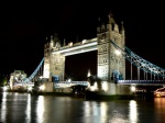 El Tower Bridge por la noche