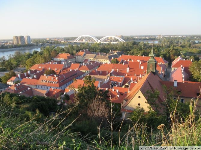 Oteando la estela de la extinta Yugoslavia desde la actual Serbia - Blogs de Serbia - De cuando Novi Sad no me entristeció. (4)