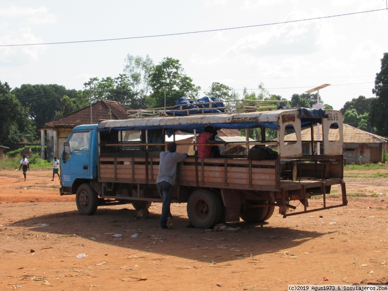 Forum of Guinea Bissau: TRANSPORTE PUBLICO