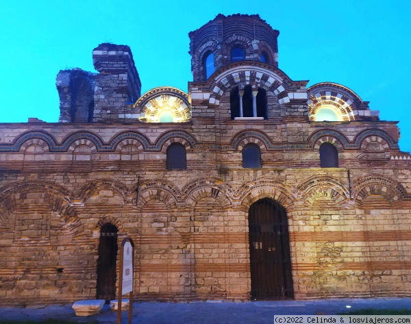 Iglesia de Nessebar
Esta llena de iglesias y otros monumentos religiosos muchos de ellos en ruinas
