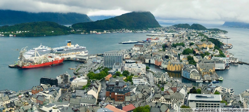 Verano en NORUEGA. Road trip de Oslo a Bergen, pasando por Trondheim. - Blogs de Noruega - De Trondheim a Alesund. El NO recorrido por Atlantic Road. Visita a Alesund. (4)