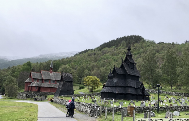 De Sogndal a Helgatun. Stavkyrkje, miradores y fiordos. - Verano en NORUEGA. Road trip de Oslo a Bergen, pasando por Trondheim. (2)