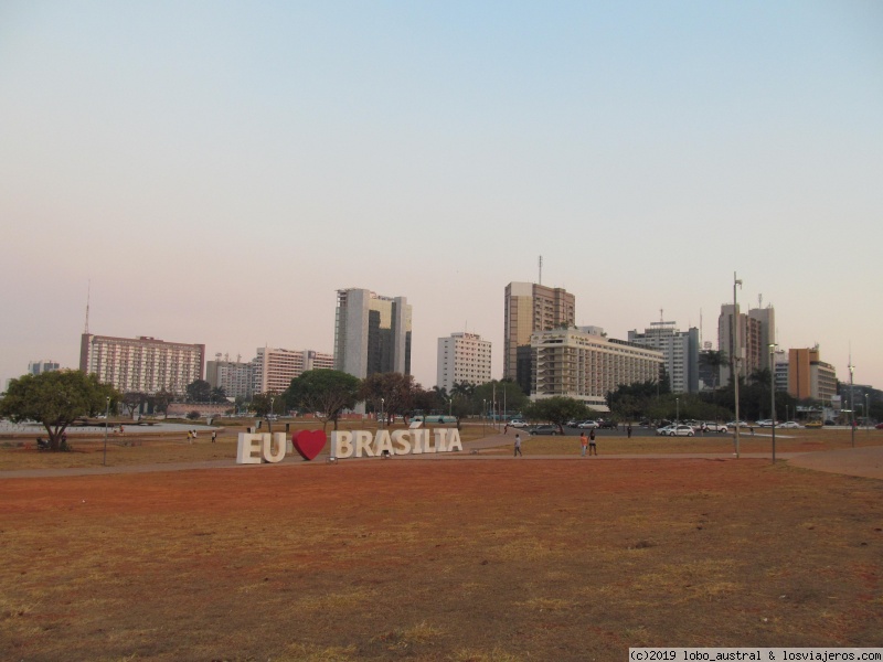 Viajar a  Brasil: Brasilia - Cae la Tarde en Brasilia (Brasilia)