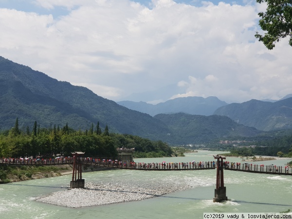 Dujiangyan
Dujiangyan
