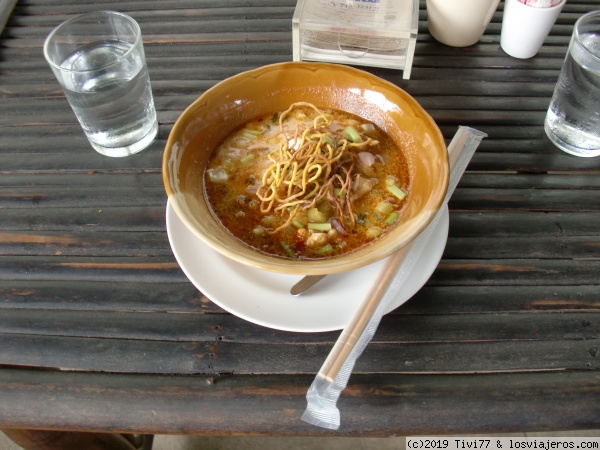 Khao Soi hecho por nosotros...riquisimo!!!
Khao Soi hecho por nosotros...riquisimo!!!
