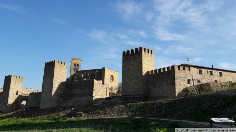 Nacedero del Urederra y cerco de Artajona - Sur de Navarra en 4 dias con senderista de 5 años (1)