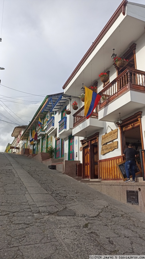 Colombia 2023 (Eje Cafetero, Cartagena de Indias, Medellín y Bogotá) - Blogs de Colombia - DIA 3: VALLE DEL COCORA Y FILANDIA (5)