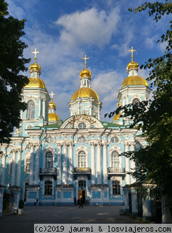 San Nicolás de los marinos
Catedral situada cerca del teatro Mariinsky y que esta anexa a un parque
