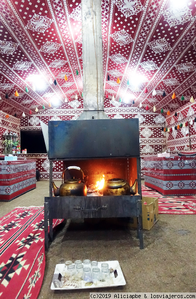Sala común del campamento beduino
Sala común del campamento beduino
