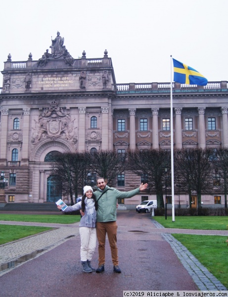 Suecia
Foto frente al edificio del parlamento Sueci
