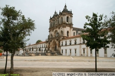 Monasterio de Alcobaça - Portugal
Monasterio de Alcobaça, tambien llamado de Santa María, construido por los monjes de la orden del Cister
