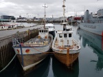 barcos de pesca en el puerto de Reykjavik