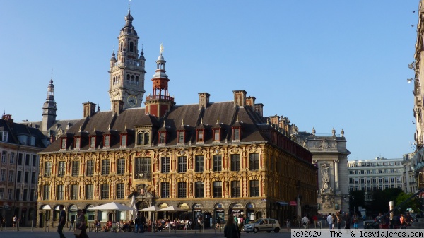 La bolsa de Lille
Edificio de La bolsa, en Lille. Verano de 2014
