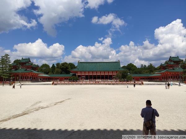 Santuario Heian
Edificio principal del santuario Heian en la ciudad de Kioto
