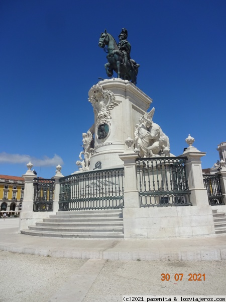 Portugal y Mérida en 9 días - Blogs de Portugal - DÍA 2. LLEGADA A LISBOA: ALFAMA (3)