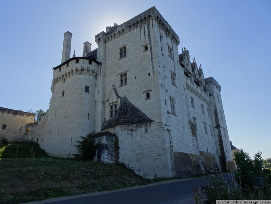 Montreuil-Bellay, Fontevraud, pueblos trogloditas, Montsoreau, Candes y Chinon - Ruta nómada en coche por los Castillos del Loira (Agosto 2022) (5)