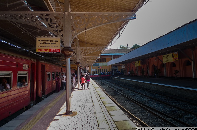 Foro de Tren en Sri Lanka: Estación de ferrocarril de Colombo. Sri Lanka