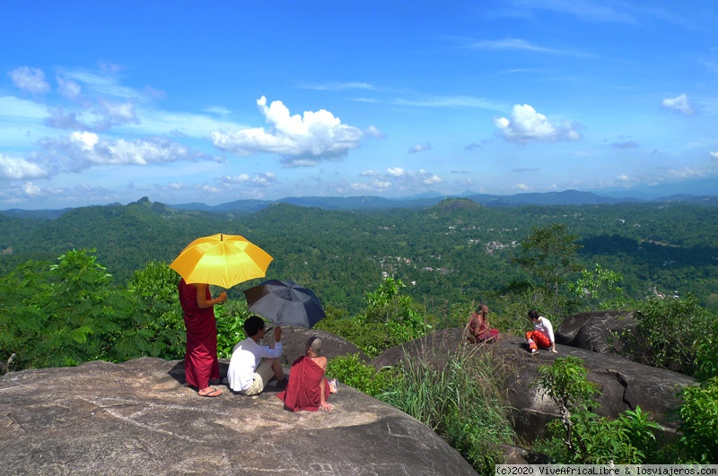 Viaje a Sri Lanka: De Kandy a Dambulla y El Monasterio Budista de RockHill - Blogs de Sri Lanka - 10 días en el Monasterio Budista de RockHill (3)
