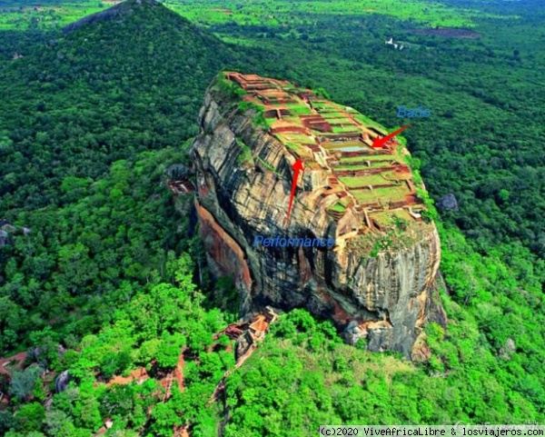 Vista del palacio de Sigiriya desde el aire
Vista panorámica del palacio de Sigiriya con los puntos principales.
