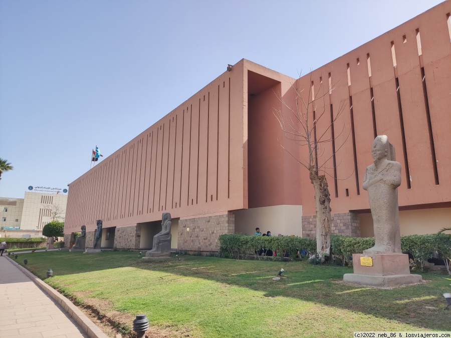 Día 3: Museo de Luxor y Templo de Luxor - Tebas (Luxor) en 10 días y en 100 puertas (1)