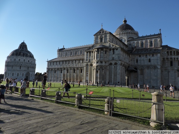 PISA : baptisterio y catedral
pizza dei miracoli
