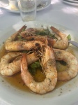 Gambas en Moura taverna playa Agnondas
Gambas, Moura, Agnondas, Taberna, taverna, playa, literal, muchas, mesas, bajo, arboles