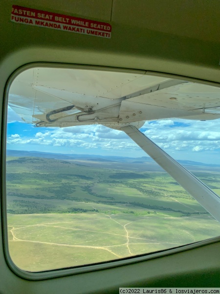 Vistas desde la avioneta
Vistas de Masai Mara desde la avioneta camino a Enkewa Camp
