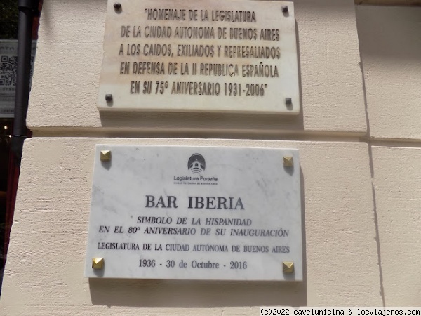 Bar Iberia
Bar que cuenta la historia de los españoles en Buenos Aires
