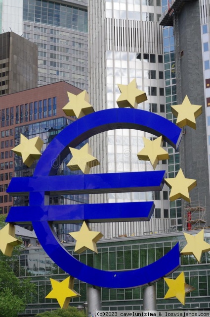 El Euro
Símbolo de la moneda
