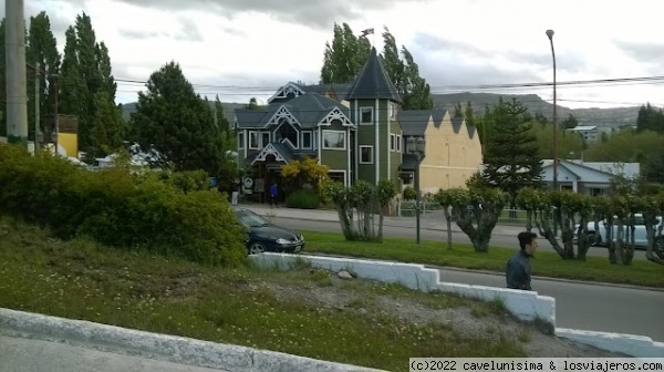 Paseando por el pueblo del glaciar
Casas rusticas y cálidas
