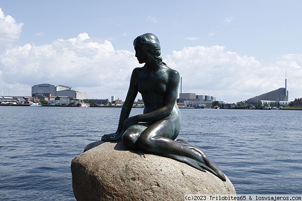 Copenhague
la Sirenita emblema de un país y de una ciudad

