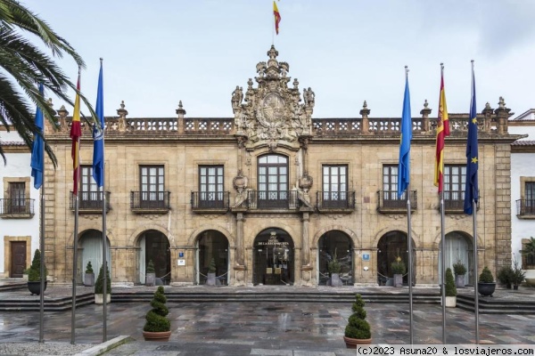 Hotel donde se alojan los reyes y princesas de España cuando son los premios Princesa de Asturias
Hotel
