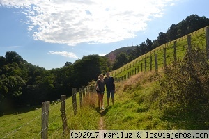 BUSCANDO BRUJAS Y AKELARRES: URDAX Y ZUGARRAMURDI - Por el valle del Baztan (3)